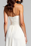Schede Witte strapless lange formele jurk met ruches