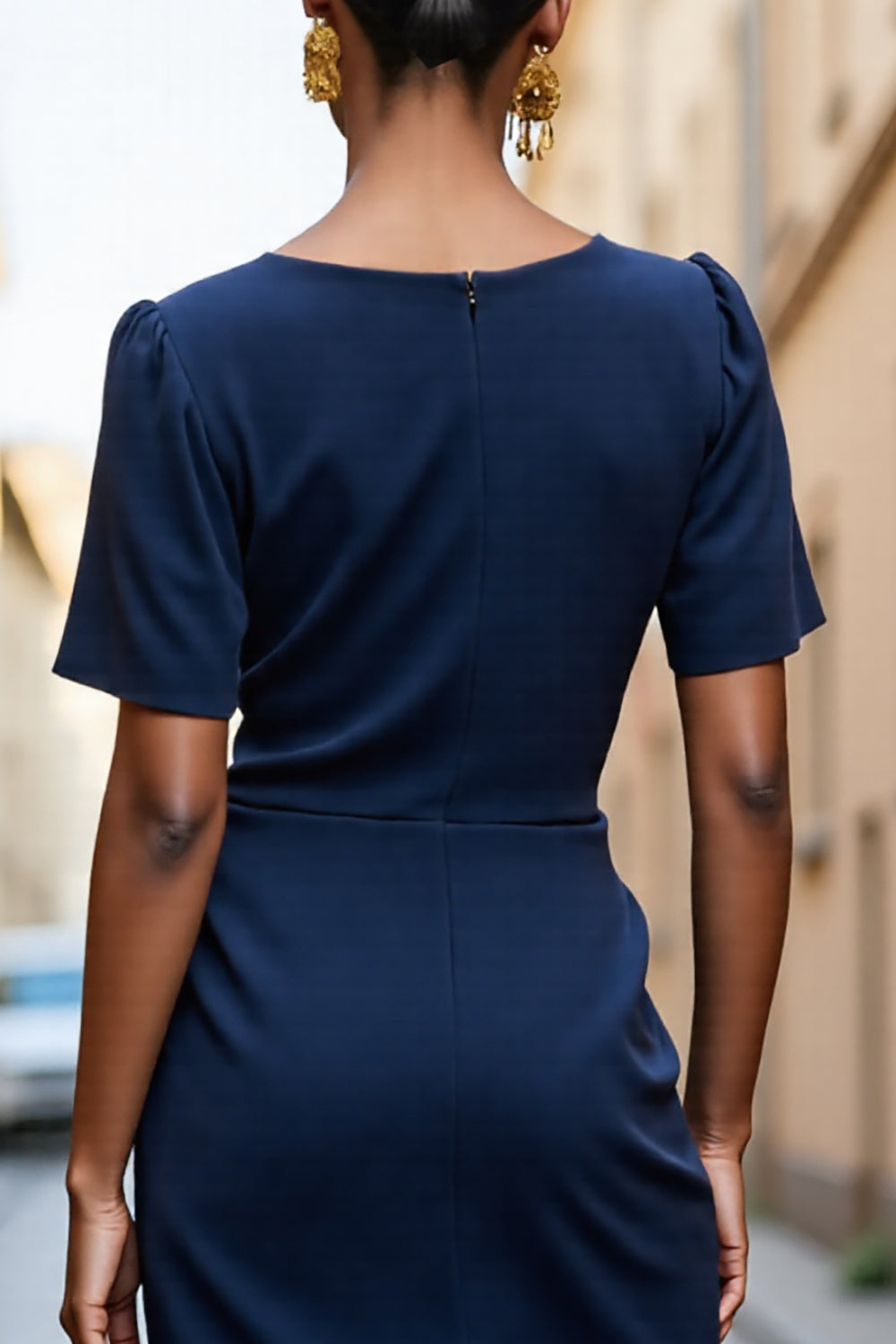 Navy Bodycon Midi werkjurk met vierkante hals en korte mouwen