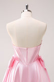 Roze A Line Strapless Korset Kralen Homecoming Jurk met strikken