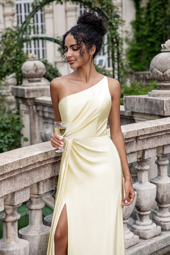 Champagne schede een schouder lange bruidsmeisje jurk met split