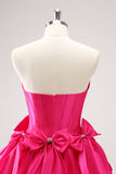 Fuchsia A Line Strapless Korset Korte Homecoming Jurk Met Strikken