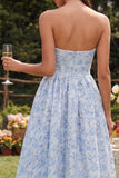 A-lijn blauwe bloemenloze strapless high low bloemenjurk