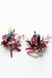 Bourgondische Prom Pols Corsage en Heren Boutonnière met Parels