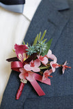 Bourgondische Prom Pols Corsage en Heren Boutonnière met Parels