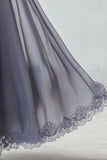 Stoffige blauwe A-lijn kant chiffon bruidsmeisjesjurk met korte mouwen