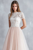 Lichtroze A Line Lace Tulle Bruidsmeisjesjurk met korte mouwen