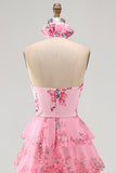 Halter neck blush uitgesneden chiffon gelaagde lange galajurk met ruches en 3D-bloem