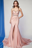 Blush Geplooide Zeemeermin Strapless Kralen Formele Jurk met Spleet