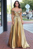 Sprankelende gouden Metallic A Line Off The Shoulder Ruched Prom Dress met kralen