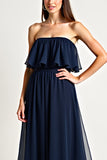 Navy Tule Strapless A-lijn Lange Bruiloft Gast Jurk met Ruches