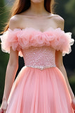 Prinses Roze Baljurk Gegolfd Off the Shoulder Tule Lange Prom Jurk met Kralen