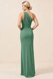 Matcha One Shoulder Chiffon Ruched Lange Bruidsmeisjesjurk met Split