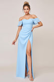 Hemelsblauwe schede Ruffle Off the Shoulder lange bruidsmeisjesjurk met split