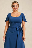 Inktblauwe A Line Satijn Plus Size Moeder van de Bruid Jurk met Korte Mouwen