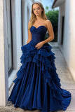 A Line Navy strapless gelaagde plus lange galajurk