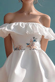 Bloemen A Line Wit Off The Shoulder Korte Afstuderen Jurk
