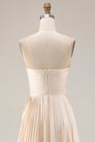 Champagne strapless A Line geplooide lange trouwjurk