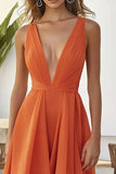 Oranje gegolfde A Line chiffon bruiloft gast jurk