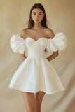 Off the Shoulder A Line Witte Afstuderen Jurk