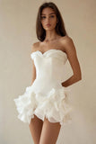 A-lijn strapless ruches kleine witte afstudeerjurk