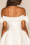 Witte A-lijn Off the Shoulder Mini afstudeerjurk
