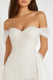 Sprankelende witte bodycon off the shoulder afstudeerjurk