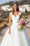 Witte V-hals Baljurk Cap Mouwen Trouwjurk met Kant