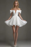 Off The Shoulder Wit A Line Korte Afstuderen Jurk