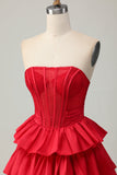 Groene A-lijn Strapless Gelaagde Korset Beaded Korte Homecoming Jurk met Strik