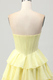 Gele A-lijn strapless gelaagde korset Homecoming jurk met kralen