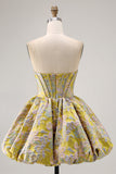Gele strapless fit & flare brokaat A-lijn korte homecoming jurk