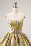 Gele strapless fit & flare brokaat A-lijn korte homecoming jurk
