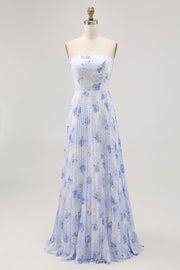 Blauwe bloemen A Line strapless geplooide lange bruidsmeisjesjurk