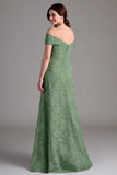 Off-the-shoulder saliegroene bloemen A-lijn lange koorjurk