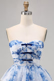 Een lijn strapless gelaagd korset wit blauwe bloem Homecoming jurk met vetersluiting op de rug