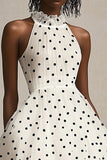 A Line Gegolfde Hoge Hals Wit Zwart Polka Dots Jurk