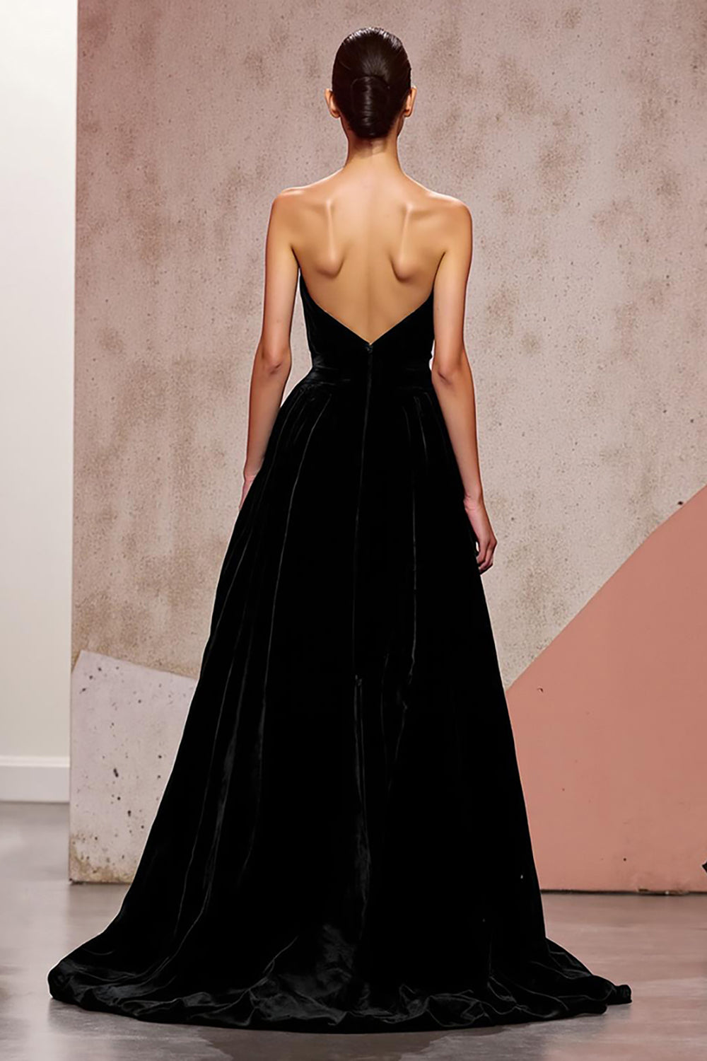 Luxuar Avondjurk met strass-steentjes in zwart online kopen | P&C Luxuar Avondjurk met strass-steentjes in zwart online kopen | P&C