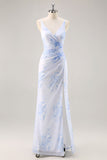 Blauwe bloemen gerimpelde chiffon lange bruidsmeisjesjurk met split