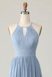 Stoffige blauwe halter chiffon ruches lange bruidsmeisjesjurk met sleutelgaten