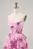 Gelaagde roze strapless homecoming-jurk met bloemen
