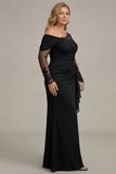 Zwarte schede met lange mouwen gerimpeld plusmaat Mother of the Bride jurk