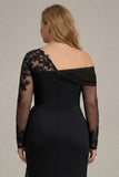 Zwarte schede met lange mouwen gerimpeld plusmaat Mother of the Bride jurk