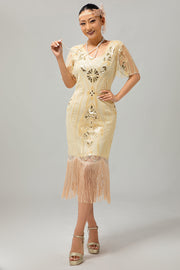 Abrikoos gefranjerde pailletten jaren 1920 Flapper jurk met korte mouwen