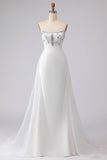 Witte A-lijn strapless satijnen trouwjurk met kralen