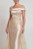 Champagne Off the Shoulder Appliqued Satijn Zeemeermin Moeder van de Bruid Jurk