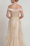 Champagne Off the Shoulder Appliqued Satijn Zeemeermin Moeder van de Bruid Jurk