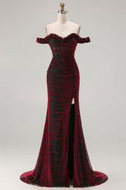 Zwarte rode zeemeermin met een korset met gerimpeld lange galajurk met split