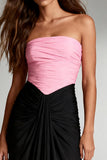 Zwarte en roze strapless gerimpelde schede lange formele jurk