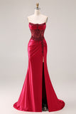 Bordeauxrode strapless kralenkorset satijnen galajurk met split