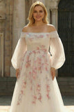 Witte off-the-shoulder A-lijn tule geborduurde lange plusmaat jurk met pailletten